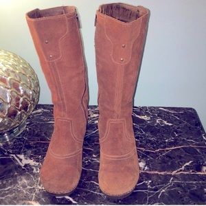 Dansko Sueded Brown Boot